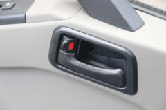 江铃 凯锐EV 4.5T 4.15米单排纯电动厢式轻卡(JX5043XXYTGD25BEV)82kWh