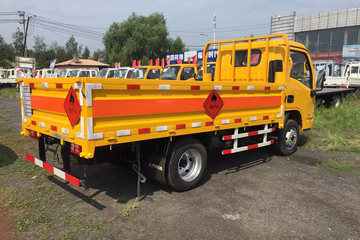 Ծ�� С����S70 113���� 4X2 3.65����ƿ���䳵(SH5033TQPPEGCNZ)ͼƬ