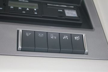 һ����� J7�ؿ� �ļ��� 550���� 6X4 ǣ����(Һ��������)(CA4250P77K25T1E5)ͼƬ