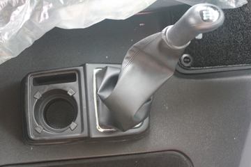 һ����� J7�ؿ� �ļ��� 550���� 6X4 ǣ����(Һ��������)(CA4250P77K25T1E5)ͼƬ