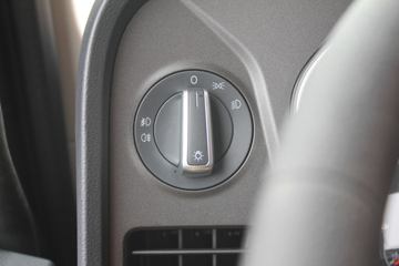 һ����� J7�ؿ� �ļ��� 550���� 6X4 ǣ����(Һ��������)(CA4250P77K25T1E5)ͼƬ