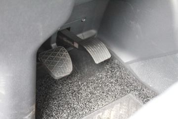 һ����� J7�ؿ� �ļ��� 550���� 6X4 ǣ����(Һ��������)(CA4250P77K25T1E5)ͼƬ