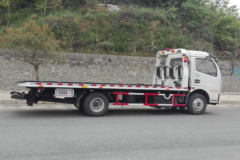 东风 多利卡D8 130马力 4X2 清障车(帕菲特牌)(PFT5080TQZP5)