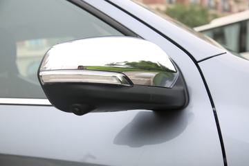 ���� ����F70 ��׼�� 2.5T���� 129���� ���� ����˫��Ƥ��ͼƬ