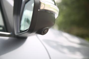 ���� ����F70 ��׼�� 2.5T���� 129���� ���� ����˫��Ƥ��ͼƬ