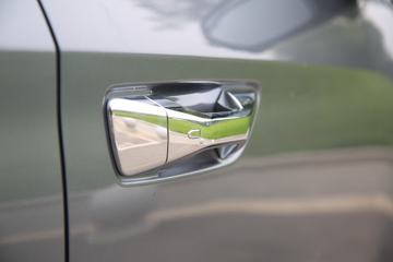 ���� ����F70 ��׼�� 2.5T���� 129���� ���� ����˫��Ƥ��ͼƬ