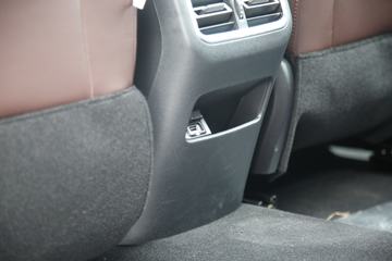 ���� ����F70 ��׼�� 2.5T���� 129���� ���� ����˫��Ƥ��ͼƬ