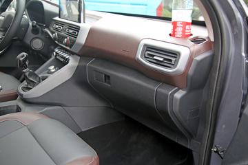 ���� ����F70 ��׼�� 2.5T���� 129���� ���� ����˫��Ƥ��ͼƬ