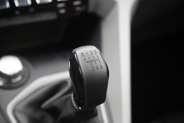 ���� ����F70 ��׼�� 2.5T���� 129���� ���� ����˫��Ƥ��ͼƬ