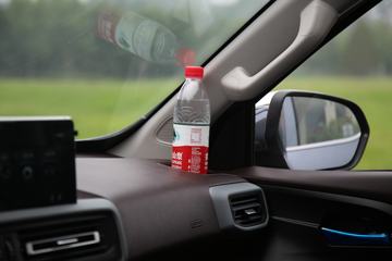 ���� ����F70 ��׼�� 2.5T���� 129���� ���� ����˫��Ƥ��ͼƬ