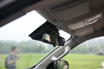 ���� ����F70 ��׼�� 2.5T���� 129���� ���� ����˫��Ƥ��ͼƬ