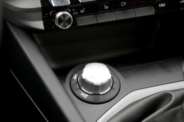 ���� ����F70 ��׼�� 2.5T���� 129���� ���� ����˫��Ƥ��ͼƬ