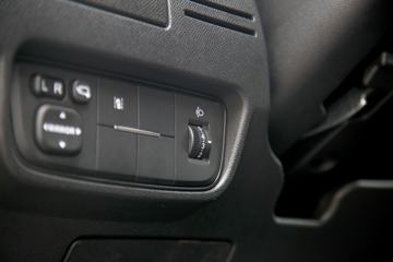 ���� ����F70 ��׼�� 2.5T���� 129���� ���� ����˫��Ƥ��ͼƬ