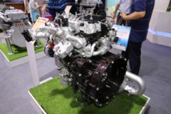 玉柴YCY24140-60A 140马力 2.4L 国六 柴油发动机