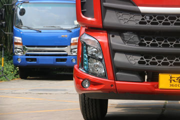 �������� �³���M3�п� 200���� 4X2 7.8����ʽ�ػ���(����)ͼƬ