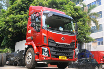 �������� �³���M3�п� 200���� 4X2 7.8����ʽ�ػ���(����)ͼƬ