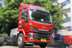 东风柳汽 新乘龙M3中卡 200马力 4X2 7.8米厢式载货车(国六)(LZ5180XXYM3AC1)