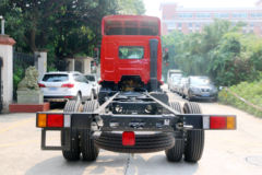 东风柳汽 新乘龙M3中卡 200马力 4X2 7.8米厢式载货车(国六)(LZ5180XXYM3AC1)