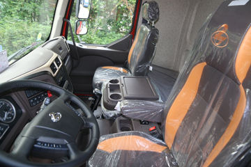 �������� �³���M3�п� 200���� 4X2 7.8����ʽ�ػ���(����)ͼƬ