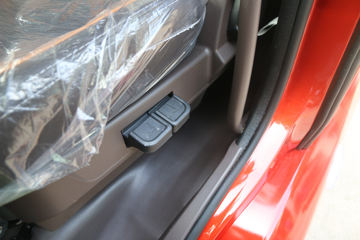 �������� �³���M3�п� 200���� 4X2 7.8����ʽ�ػ���(����)ͼƬ