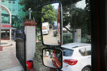 �������� �³���M3�п� 200���� 4X2 7.8����ʽ�ػ���(����)ͼƬ