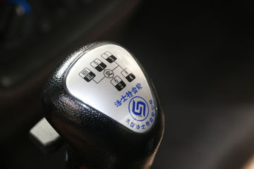 �������� �³���M3�п� 200���� 4X2 7.8����ʽ�ػ���(����)ͼƬ