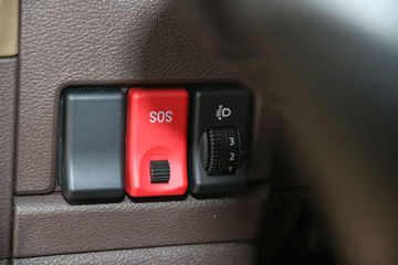 �������� �³���M3�п� 200���� 4X2 7.8����ʽ�ػ���(����)ͼƬ