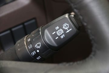 �������� �³���M3�п� 200���� 4X2 7.8����ʽ�ػ���(����)ͼƬ