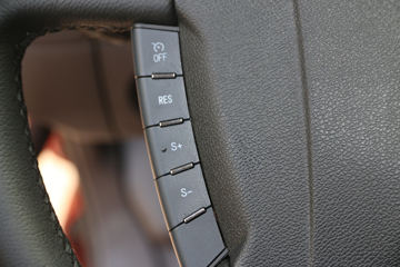 �������� �³���M3�п� 200���� 4X2 7.8����ʽ�ػ���(����)ͼƬ