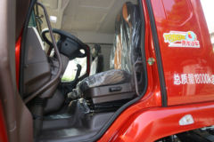 东风柳汽 新乘龙M3中卡 200马力 4X2 7.8米厢式载货车(国六)(LZ5180XXYM3AC1)