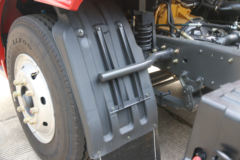 东风柳汽 新乘龙M3中卡 200马力 4X2 7.8米厢式载货车(国六)(LZ5180XXYM3AC1)