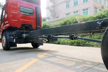 �������� �³���M3�п� 200���� 4X2 7.8����ʽ�ػ���(����)ͼƬ