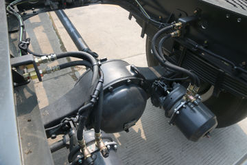 �������� �³���M3�п� 200���� 4X2 7.8����ʽ�ػ���(����)ͼƬ