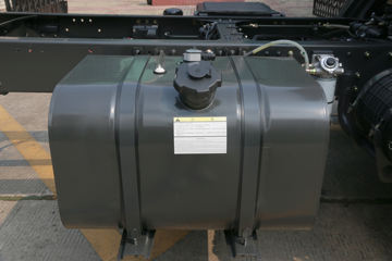 �������� �³���M3�п� 200���� 4X2 7.8����ʽ�ػ���(����)ͼƬ