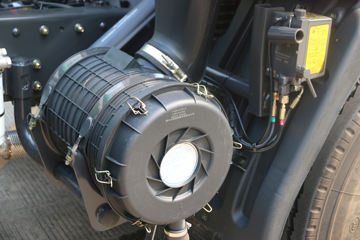 �������� �³���M3�п� 200���� 4X2 7.8����ʽ�ػ���(����)ͼƬ