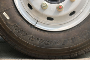 �������� �³���M3�п� 200���� 4X2 7.8����ʽ�ػ���(����)ͼƬ