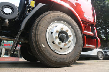 �������� �³���M3�п� 200���� 4X2 7.8����ʽ�ػ���(����)ͼƬ