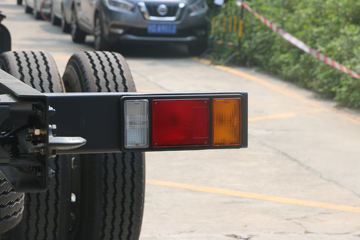 �������� �³���M3�п� 200���� 4X2 7.8����ʽ�ػ���(����)ͼƬ