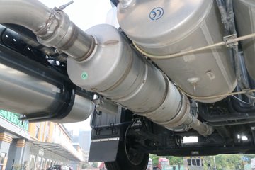  ŷRϵ  220 8.1Űʽػ()(BJ5186XXY-1A)ͼƬ