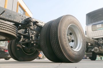  ŷRϵ  220 8.1Űʽػ()(BJ5186XXY-1A)ͼƬ