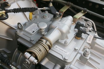  ŷRϵ  220 8.1Űʽػ()(BJ5186XXY-1A)ͼƬ