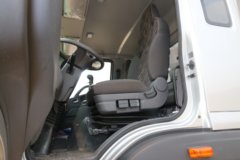 福田 瑞沃ES5 220马力 4X2 7.8米厢式载货车(BJ5184XXYKPFN-01)