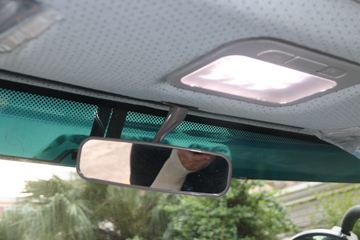 �������� �³���M3�п� 195���� 4X2 6.8����ʽ�ػ���(����)(LZ5180XXYM3AC1)ͼƬ