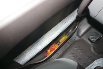 �������� �³���M3�п� 195���� 4X2 6.8����ʽ�ػ���(����)(LZ5180XXYM3AC1)ͼƬ