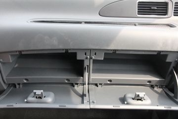 ���� ������K6-L 150���� 4X2 4.17����ȼ������ʽ���䳵(EQ5041XRQ8BDBACWXP)ͼƬ