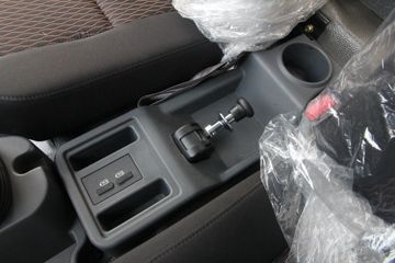 ���� ������K6-L 150���� 4X2 4.17����ȼ������ʽ���䳵(EQ5041XRQ8BDBACWXP)ͼƬ