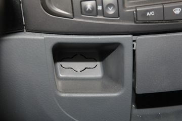 ���� ������K6-L 150���� 4X2 4.17����ȼ������ʽ���䳵(EQ5041XRQ8BDBACWXP)ͼƬ