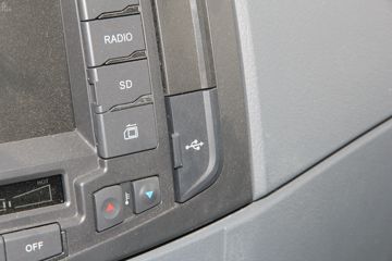 ���� ������K6-L 150���� 4X2 4.17����ȼ������ʽ���䳵(EQ5041XRQ8BDBACWXP)ͼƬ