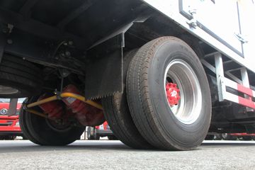 ���� ������K6-L 150���� 4X2 4.17����ȼ������ʽ���䳵(EQ5041XRQ8BDBACWXP)ͼƬ