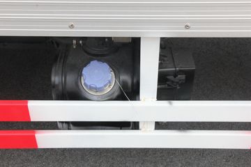 ���� ������K6-L 150���� 4X2 4.17����ȼ������ʽ���䳵(EQ5041XRQ8BDBACWXP)ͼƬ